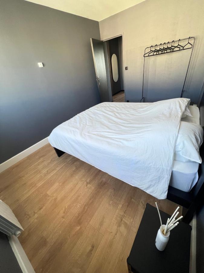 Appartement Haut Standing Proche Du Centre Ville, Vue Sur La Cathedrale Saint Louis Блоа Екстериор снимка